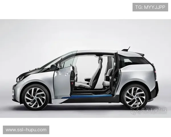 碳纤维底板推动足球鞋轻量化趋势成主流 引领未来发展方向